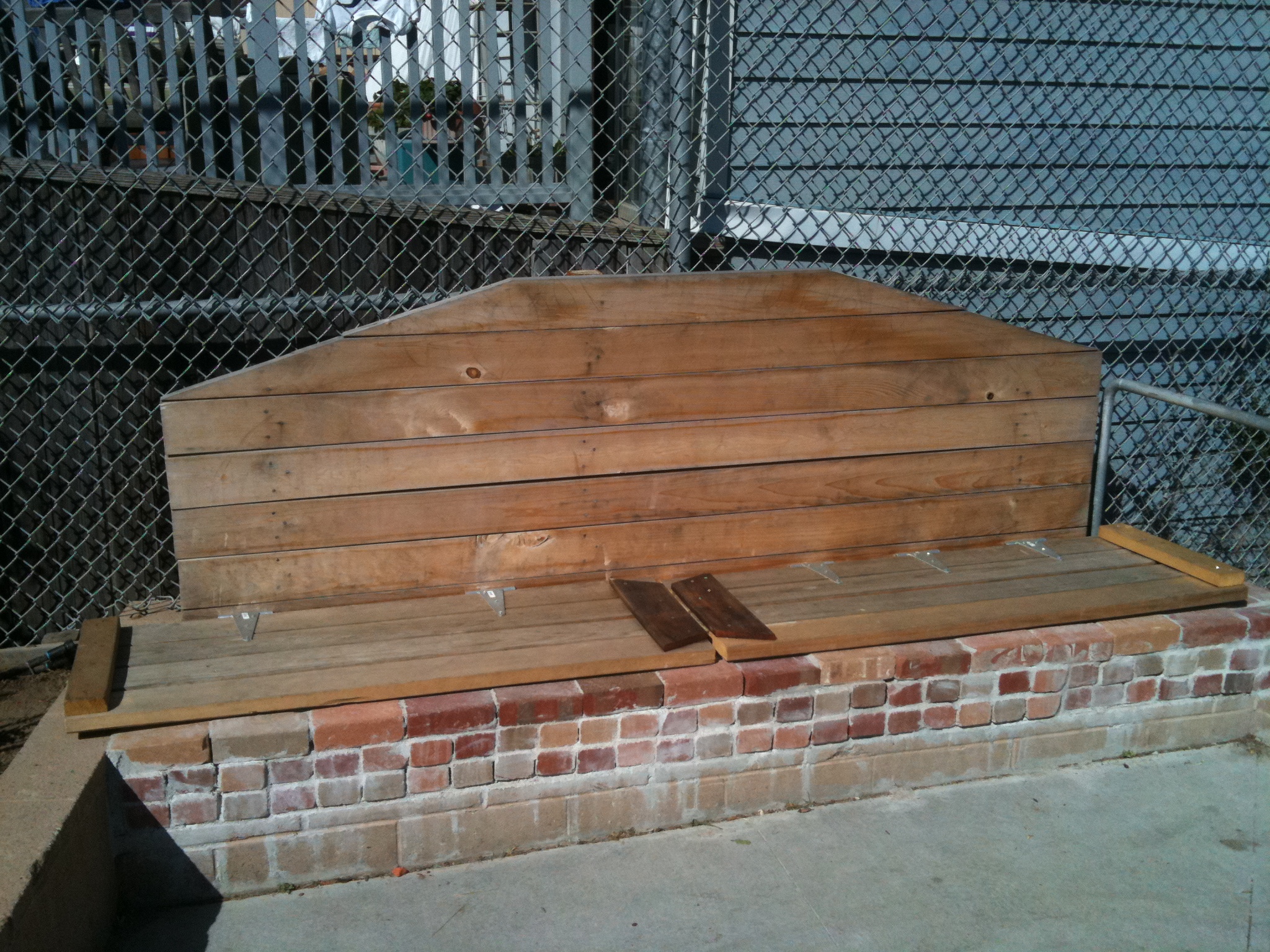 bench 2011 sept.JPG